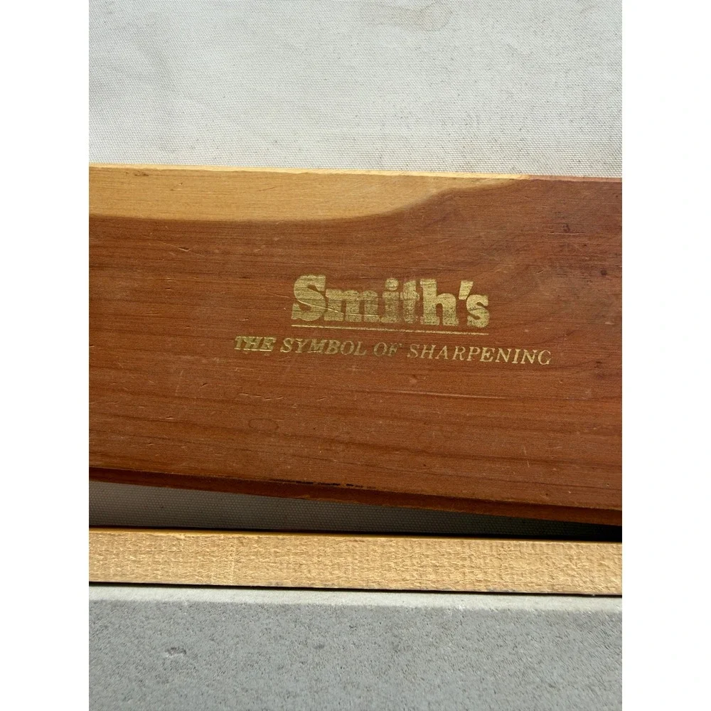 Smiths Arkansas Sharpening Stone in Natural Cedar Wood Storage Box Case